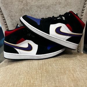 Jordan 1 mid lakers too 3